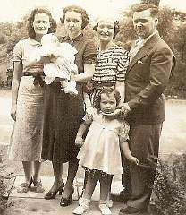 1938-VirginiaCremonaChristeningWithMaryDorisRoseGraceAndGus